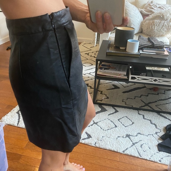 Topshop Petite Faux Leather Skirt - XS - US 2 UK 6 - Picture 4 of 5